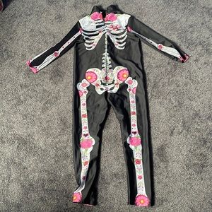 Skeleton costume